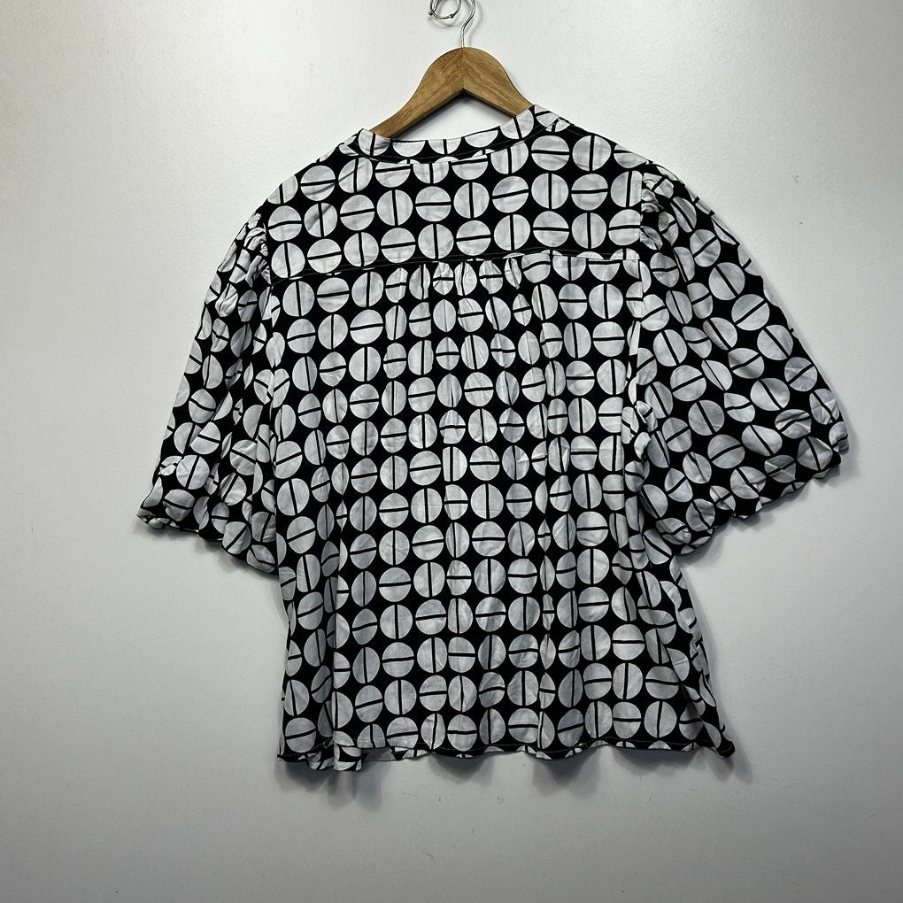 Katies Black and White Print Top - Size 18