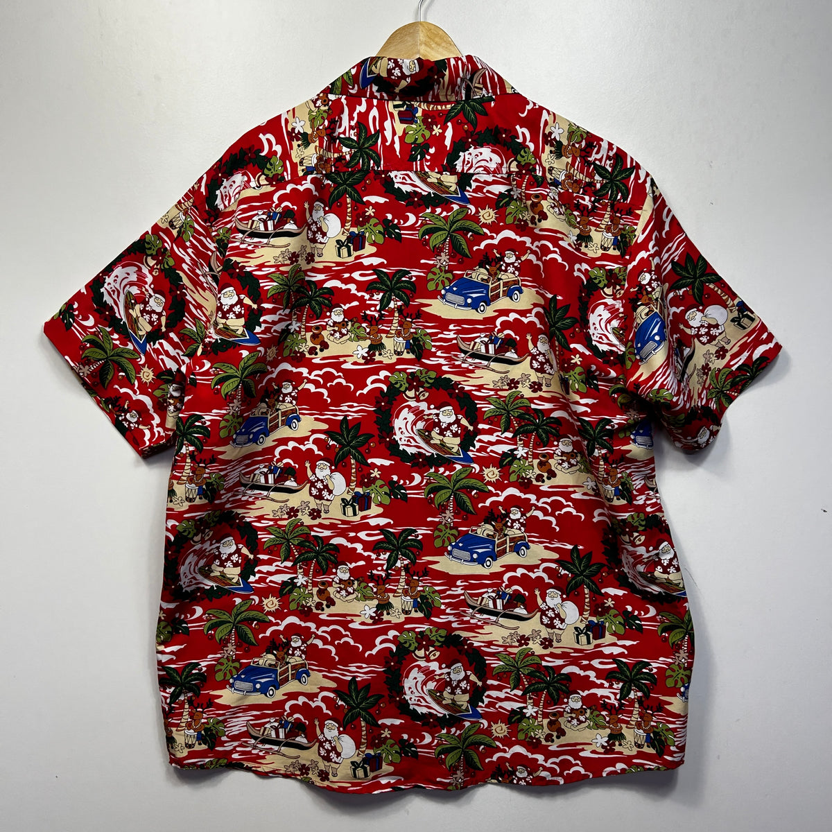 Lowes Red Santa Christmas Party Hawaiian Shirt - Size 2XL