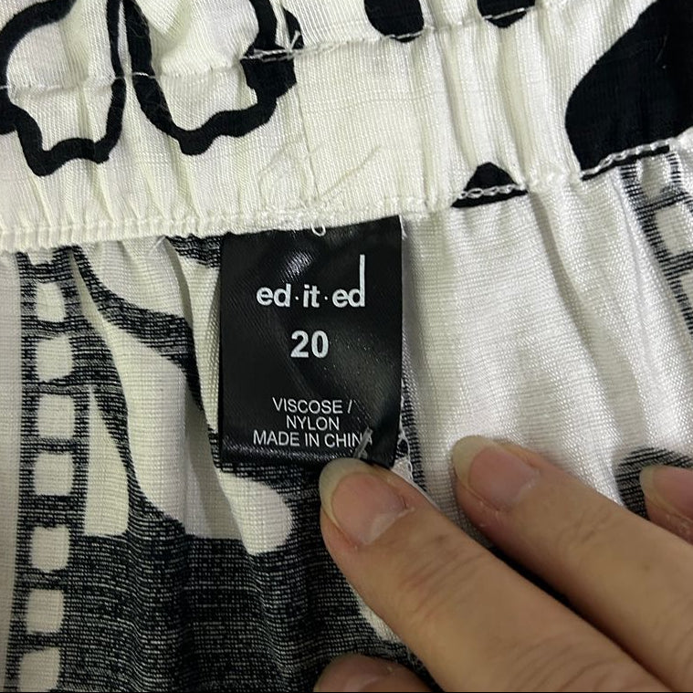 Ed.it.ed Black and White Plus Size Pants - Size 20