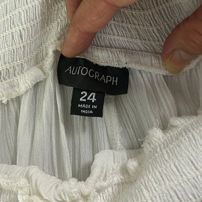 Autograph White Cropped Pants - Size 24