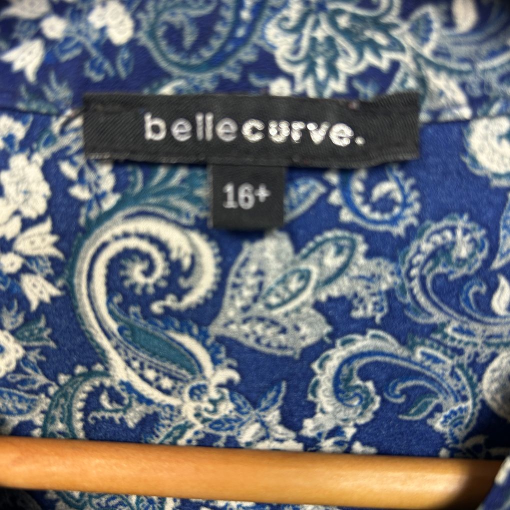 Bellecurve Navy Paisley Top - Size 16