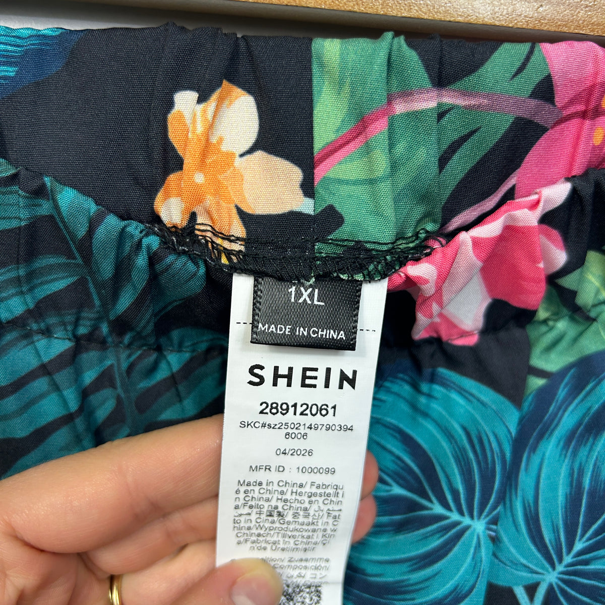 Shein Black Tropical Print Wide Leg Pants - Size 1XL