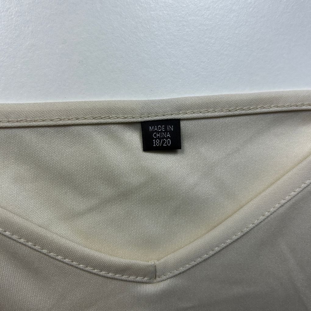 City Chic Cream Cami Top - Size 18/20