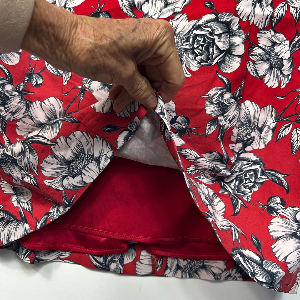 Review Red Floral Cotton Skirt - Size 12