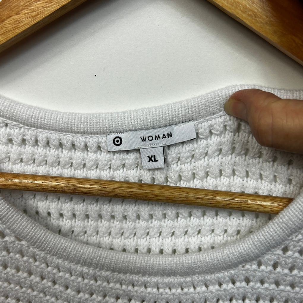 Target White Sleeveless Knit Top - Size XL