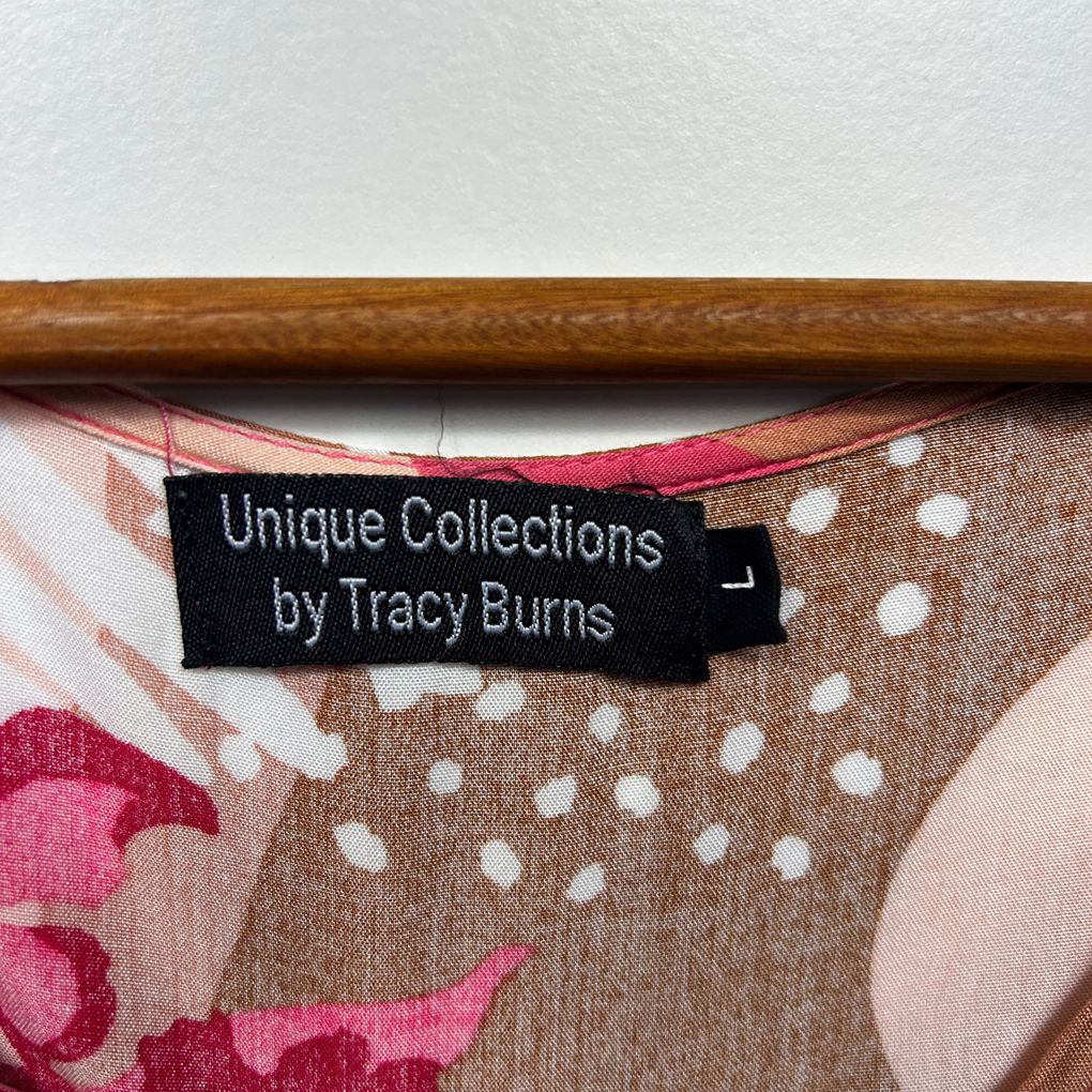 Unique Collections Pink Floral Top - Size 16/18