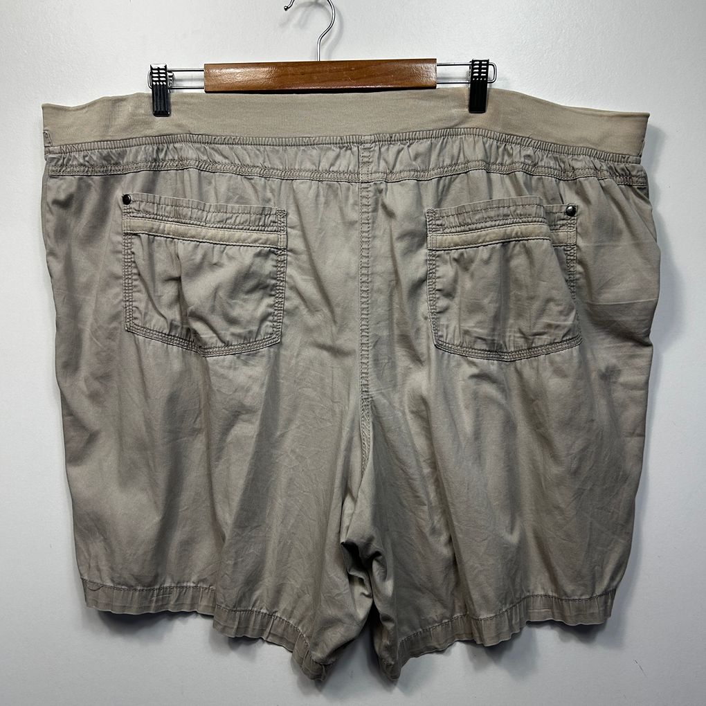 Moda Beige Plus Size Cotton Shorts - Size 26