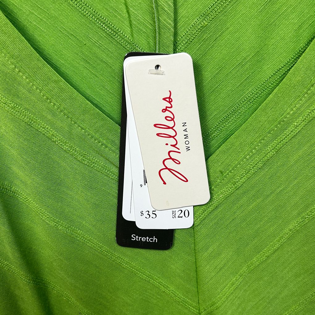 Millers Green Ribbed Top - Size 20