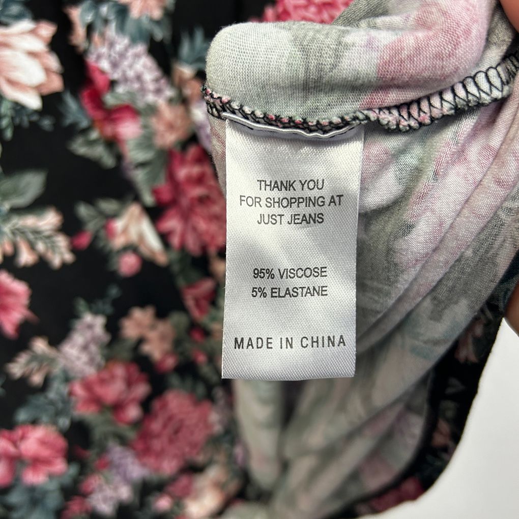 Just Jeans Black Plus Size Foral Top - Size 22