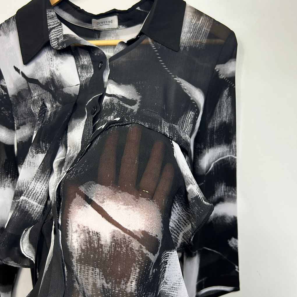 Dressed by Threadz Black Print Sheer Shirt - Size 16/18