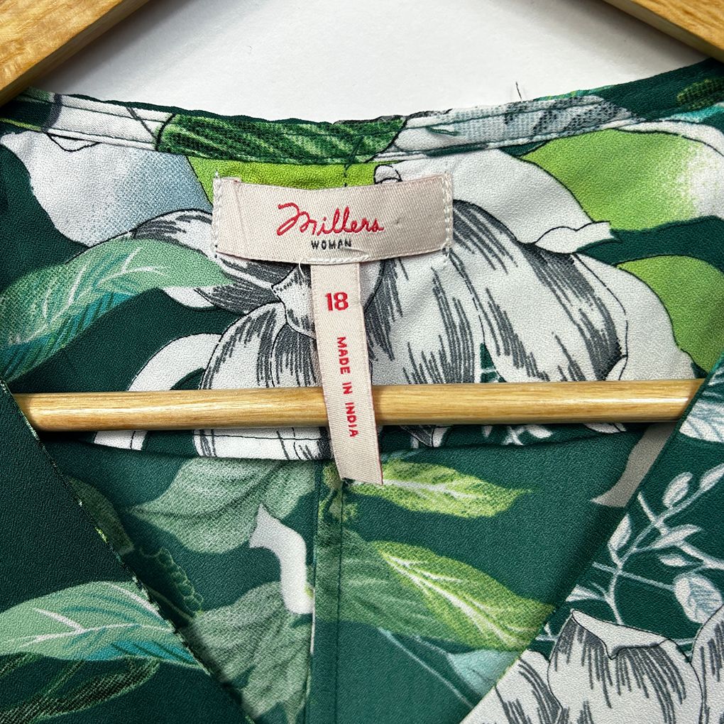 Millers Green Plus Size Top - Size 18
