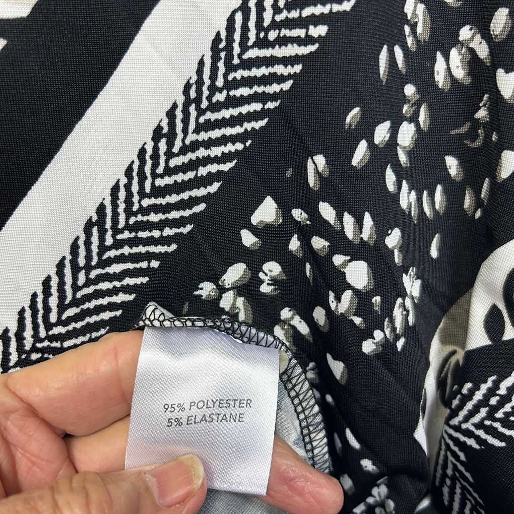 Millers Black and White Print Top - Size 22