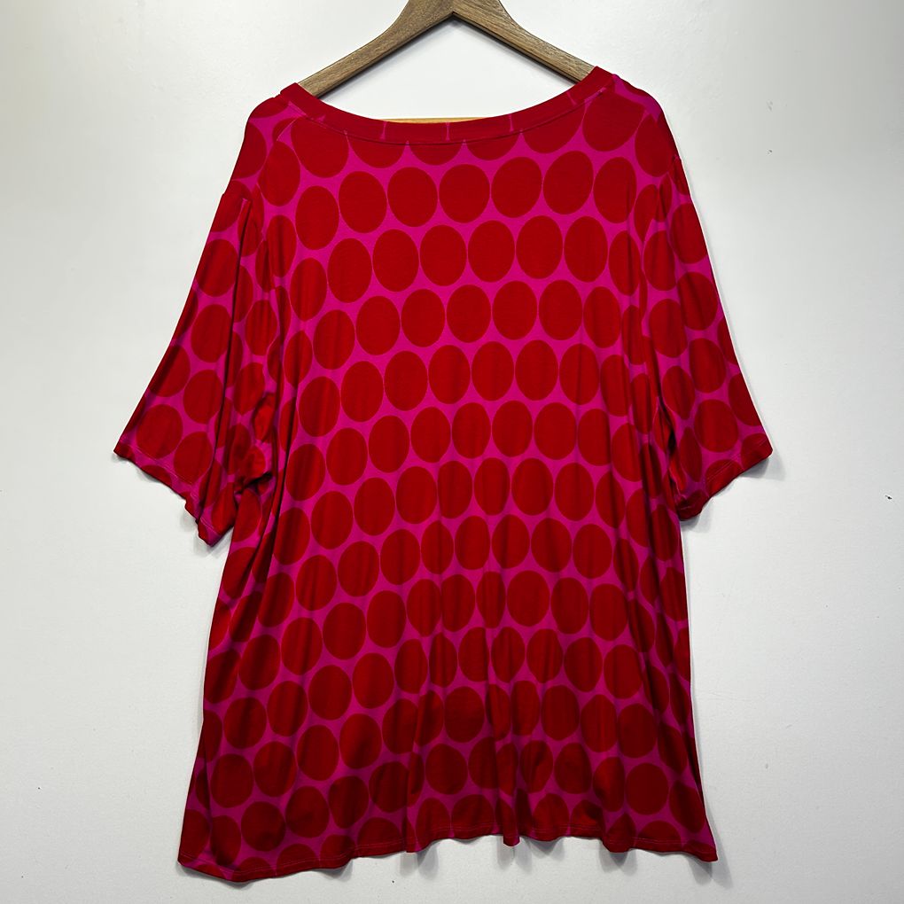 Taking Shape Pink Top - Size 22