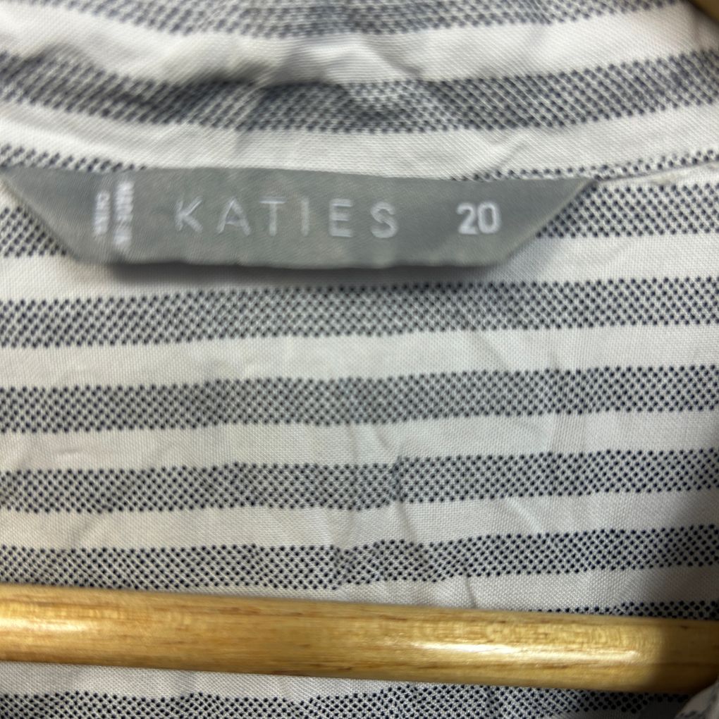 Katies Grey Striped Shirt - Size 20