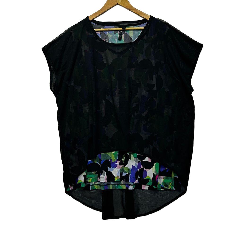 Taking Shape Black Top - Size 20/L