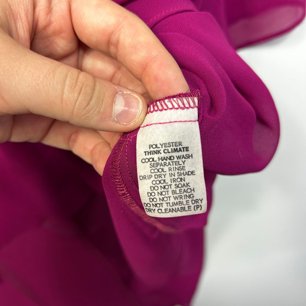 Postie Magenta Sheer Hi-Low Top - Size 24 (fault)