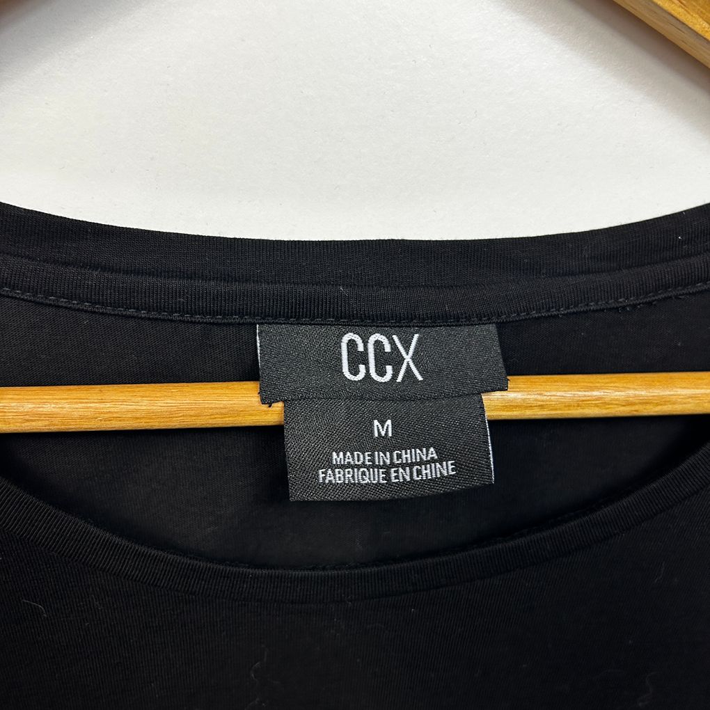 CCX City Chic Black Plus Size Cotton Lips Print Top - Size M/18
