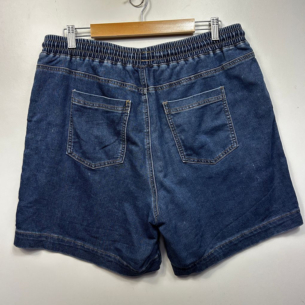 Virtuelle Blue Denim Shorts - Size 16