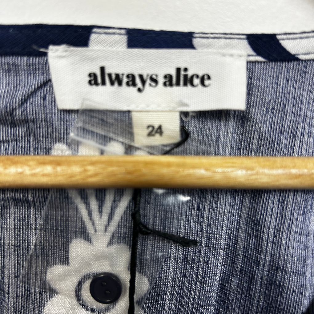 Always Alice Navy and White Top - Size 24