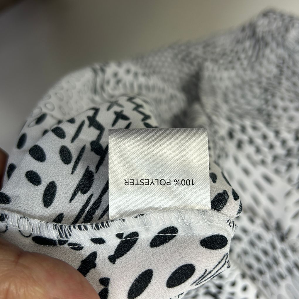 Millers Black & White Plus Size Top - Size 22