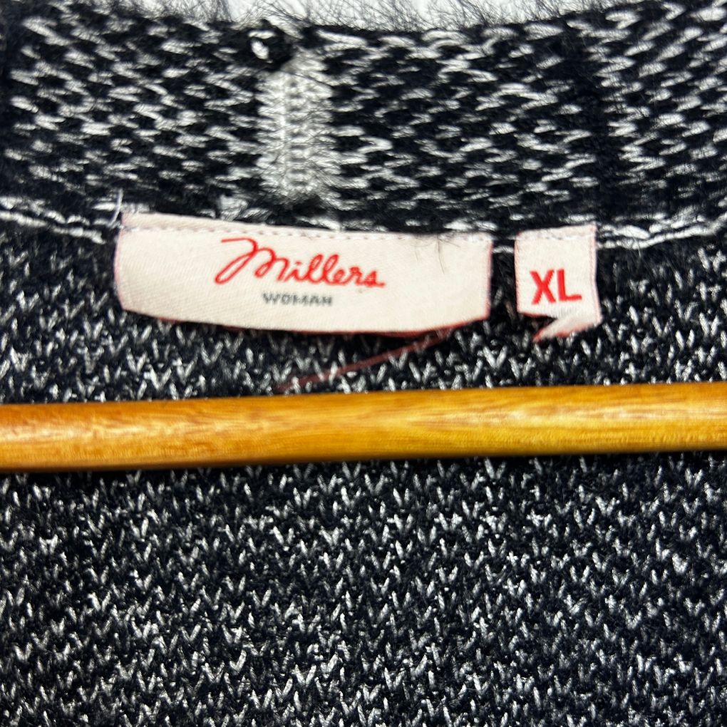 Millers Black White Check Cardigan - Size XL