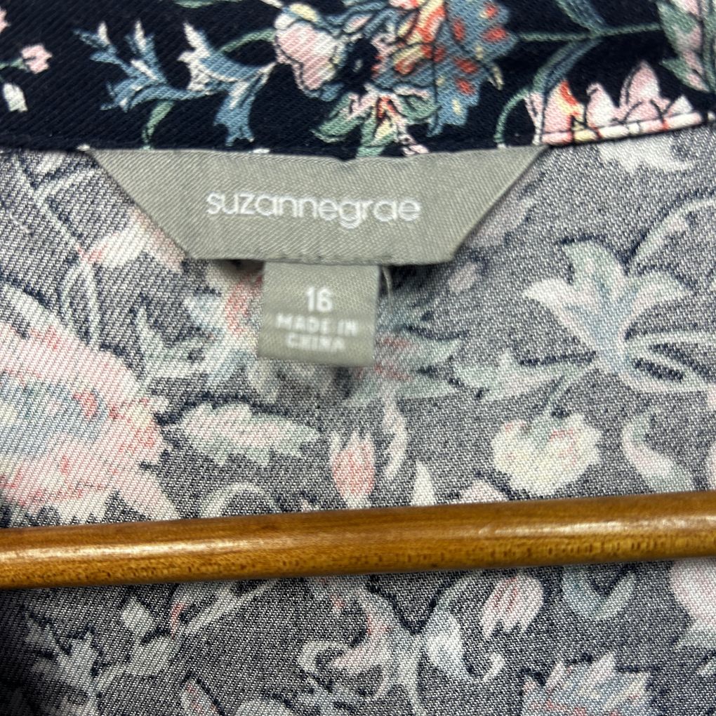 Suzanne Grae Navy Floral Top - Size 16