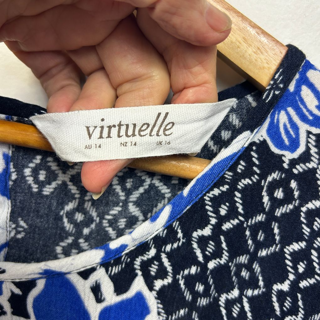 Virtuelle Navy Floral Sleeveless Longline Top - Size 14