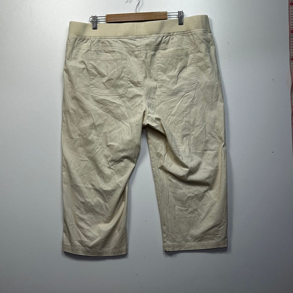 Beme Beige Cotton Cropped 3/4 Pants - Size 16