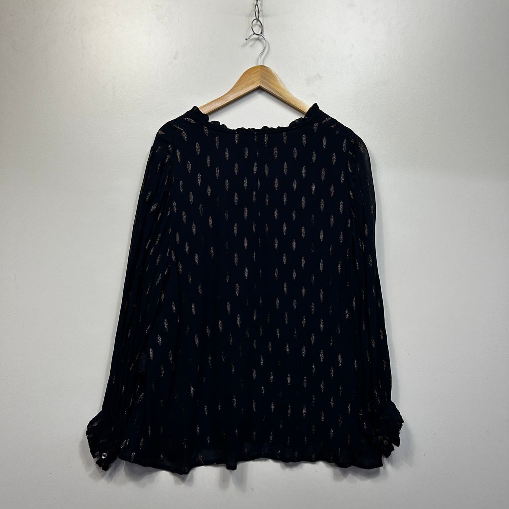 Virtuelle Navy Long Sleeve Plus Size Top - Size 18