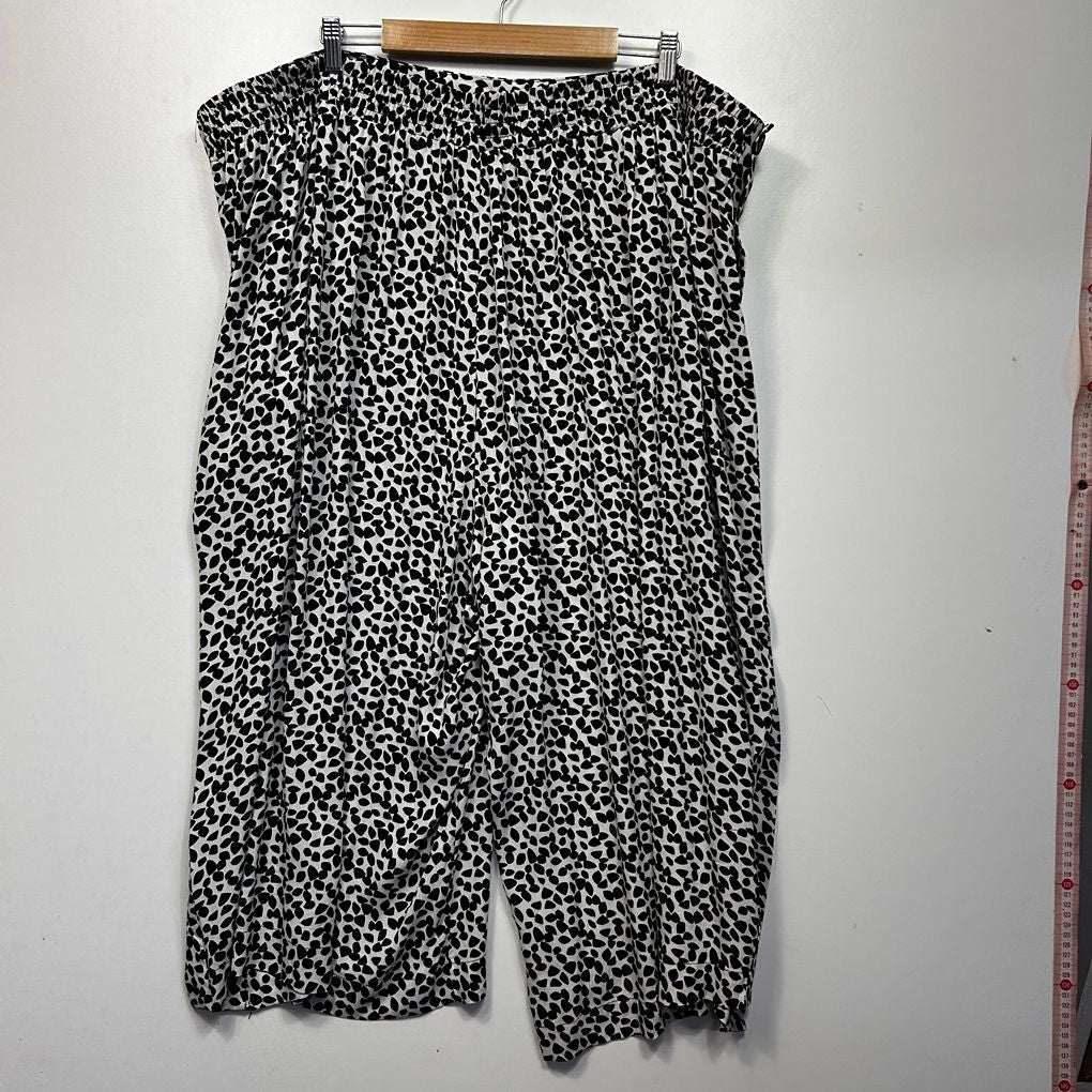 Autograph Black White Print Plus Size Crop Pants - Size 30