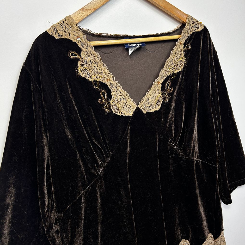 Vintage Expression Chocolate Velvet Boho Whimsical Y2K Plus Size Top - Size 24