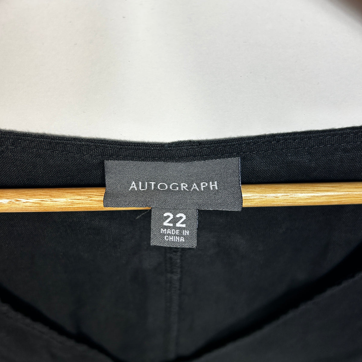 Autograph Black Plus Size V Neck Linen Top - Size 22