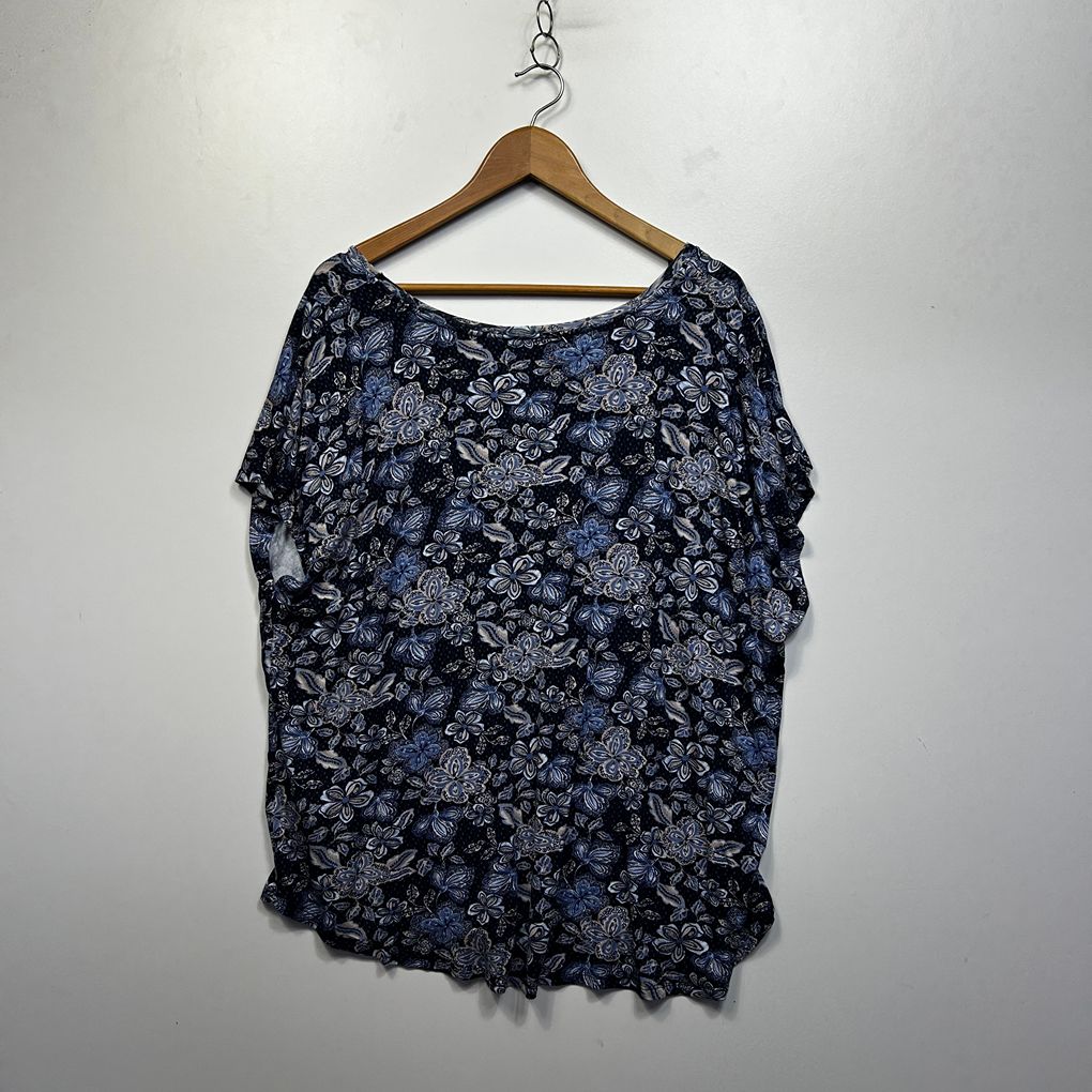 Just Jeans Navy Plus Size Top - Size 22