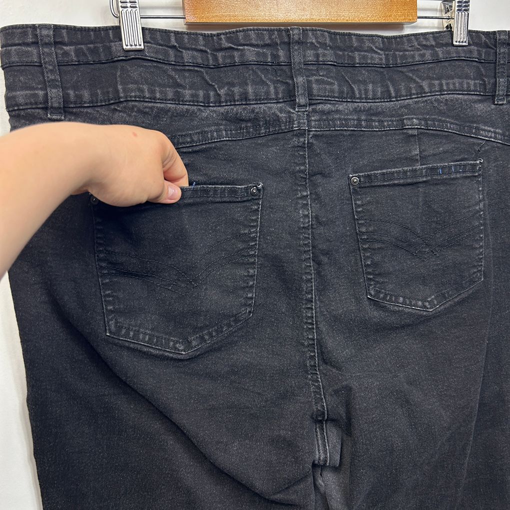 Autograph Black Plus Size Jeans - Size 22