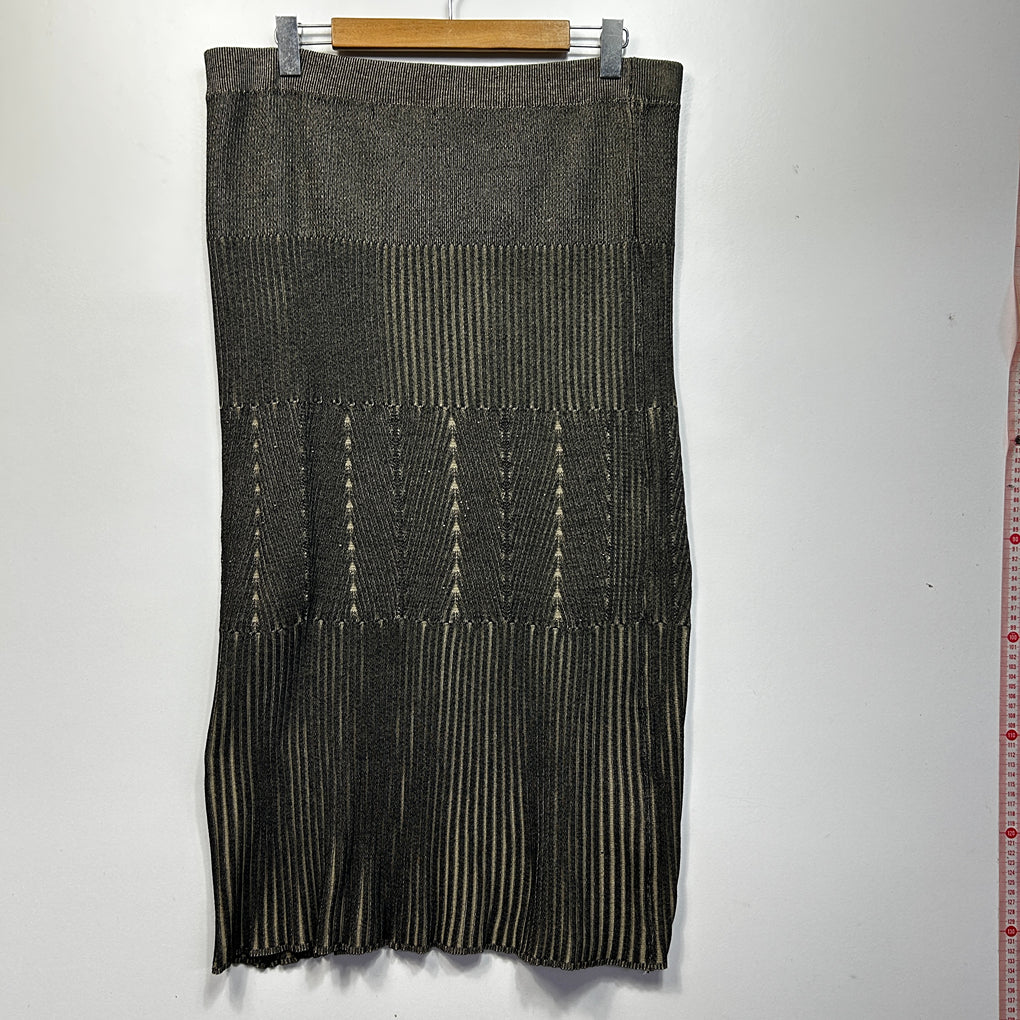 Liz Jordan Black Ribbed Knit Skirt - Size 16