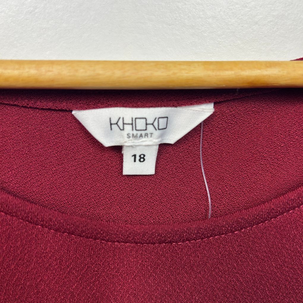Khoko Berry Red Plus Size Short Sleeve Top - Size 18