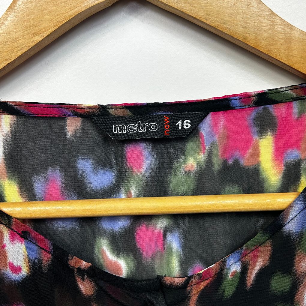 Metro Multicoloured Top - Size 16