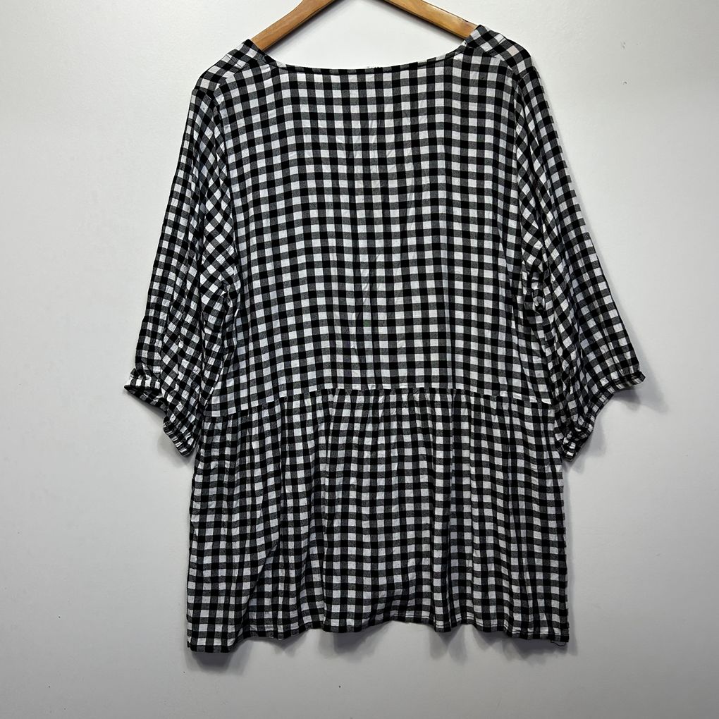 Virtuelle Black and White Gingham Top - Size 20