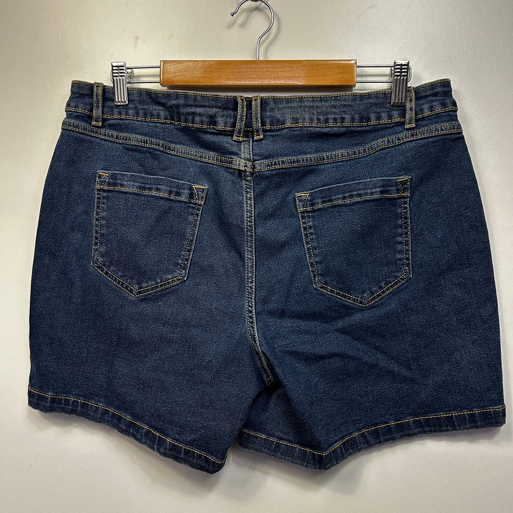 The 1964 Denim Company Blue Denim Shorts - Size 18
