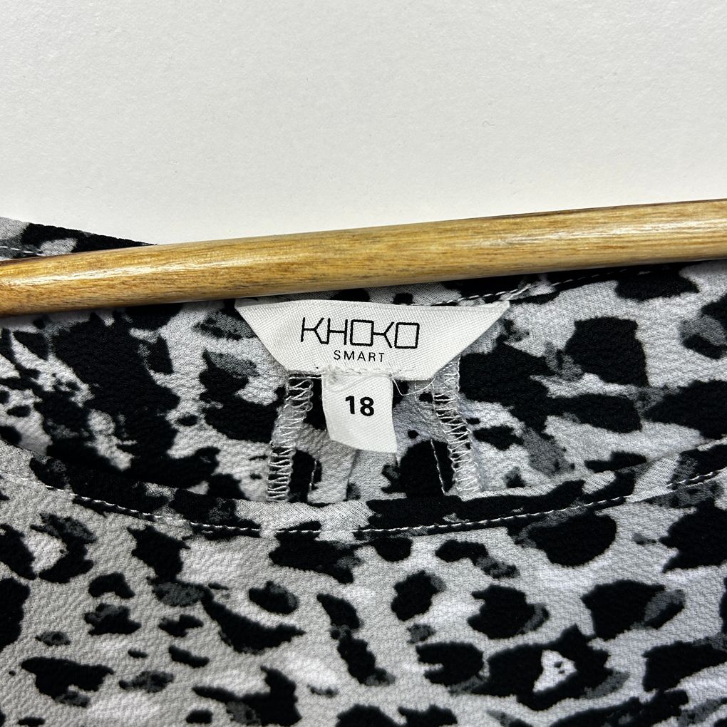 Khoko Grey Plus Size Animal Print Top - Size 18