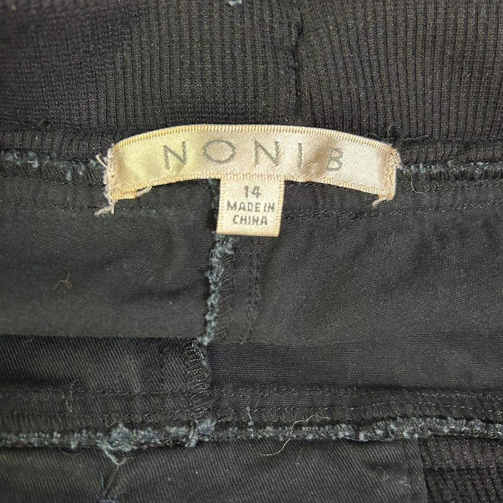 Noni B Black Cotton Cargo Shorts - Size 14