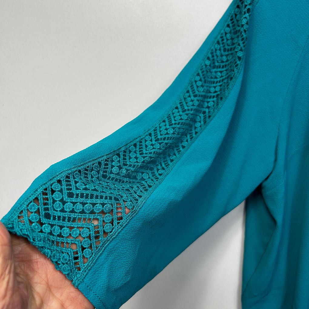 Suzanne Grae Teal Plus Size Top - Size 18