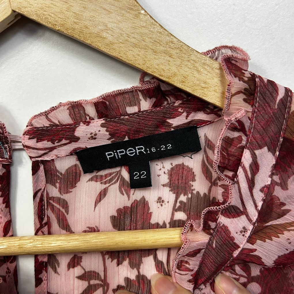 Piper Pink Floral Plus Size Top - Size 22