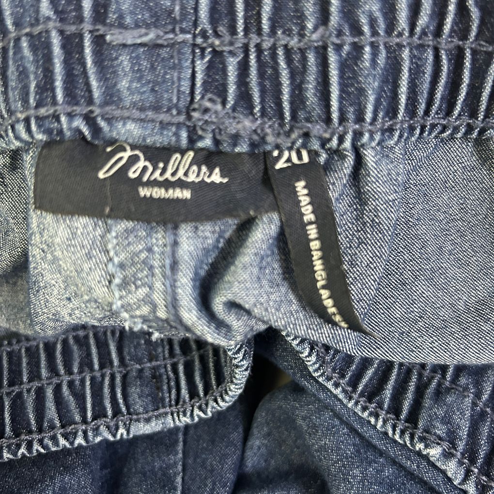 Millers Dark Blue Denim Cotton Cropped Pants - Size 20