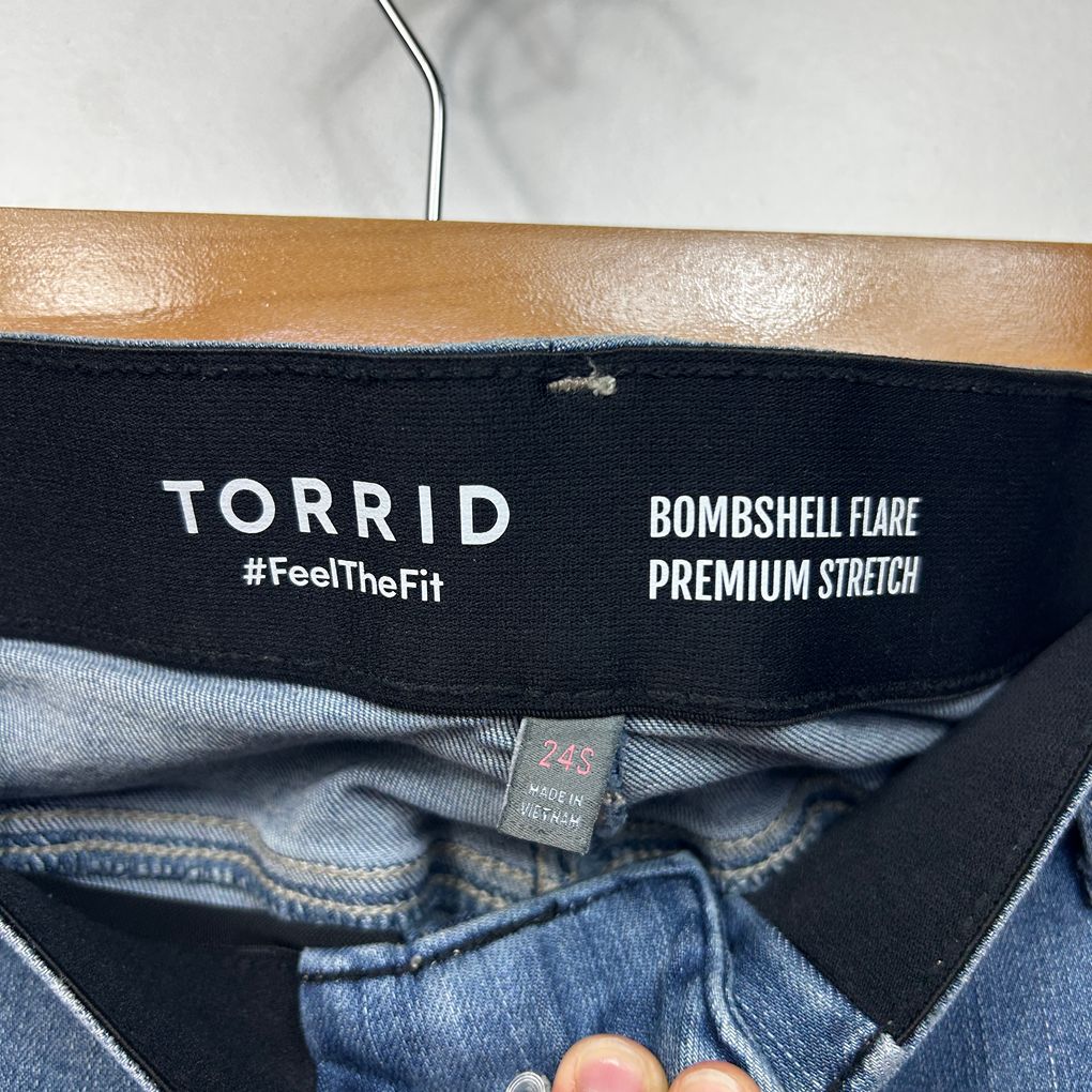 Torrid Blue Plus Size Bombshell Flare Stretch Jeans - Size 24S