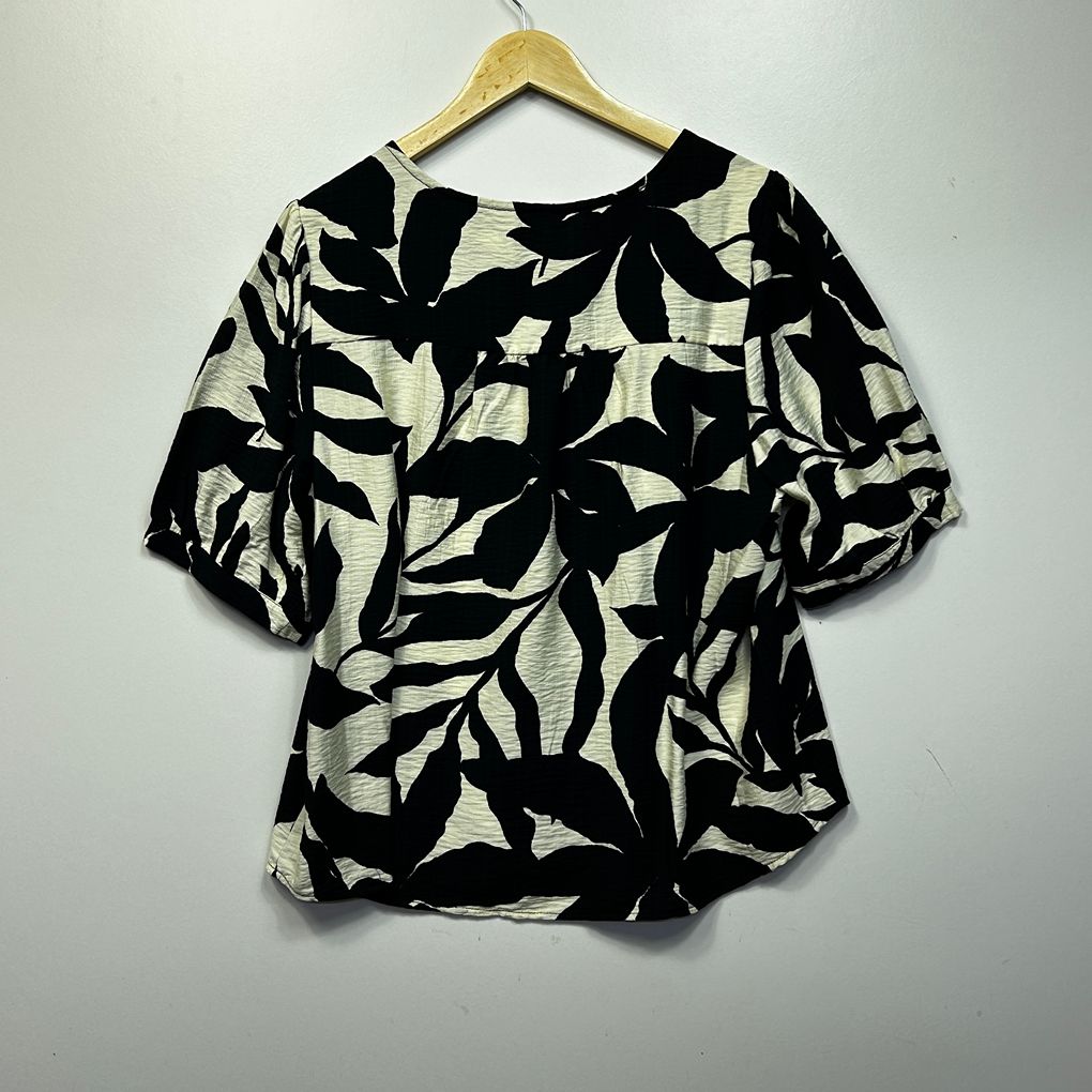 Suzanne Grae Black Leaf Print Top - Size 14