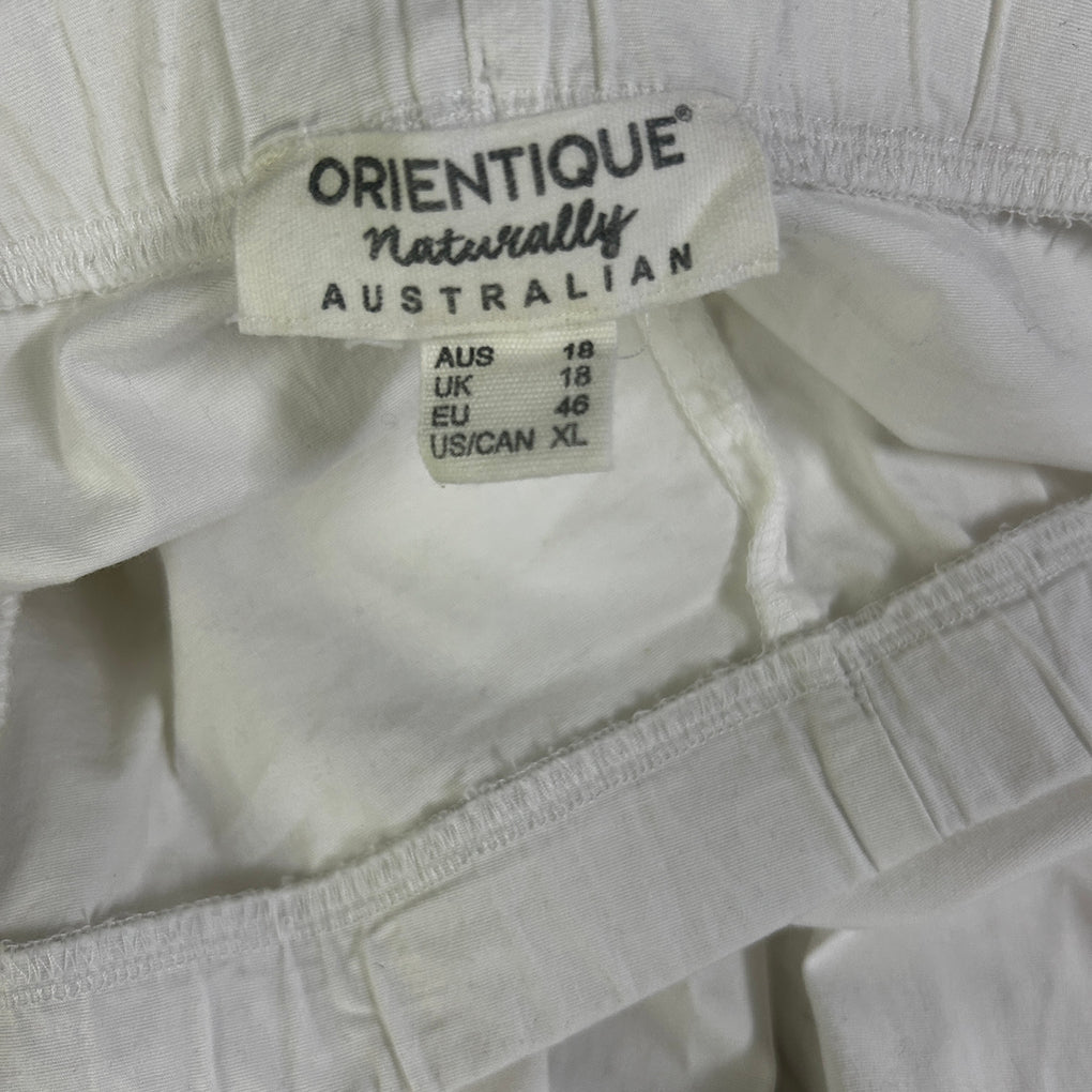 Orientique White Cotton Shorts - Size 18