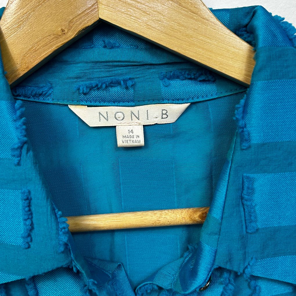 Noni B Blue 3/4 Sleeve Shirt - Size 14