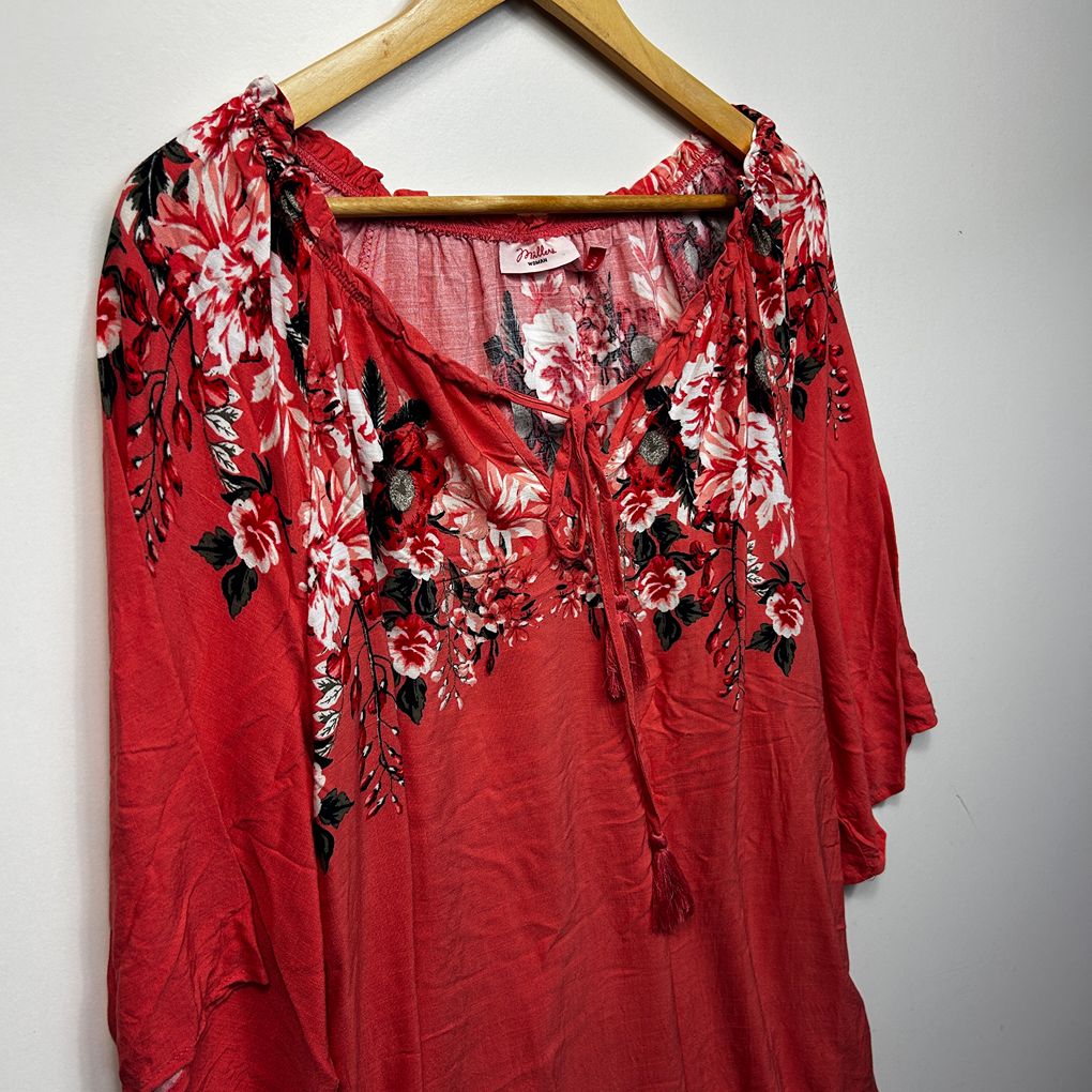 Millers Red Floral Plus Size Top - Size 18