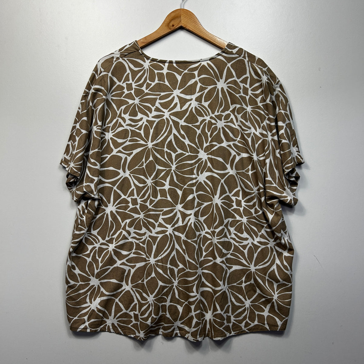 Anko Brown Floral Top - Size 20/22